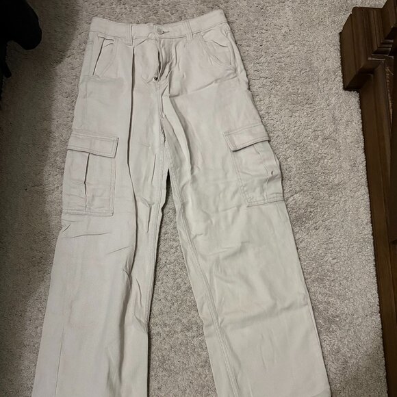 Divided Pants - H&M Cream Cargo Pants